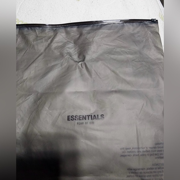 Essentials Fear of God Jet Black Hoodie - Picture 1 of 5